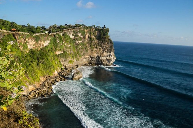 Pura Luhur Uluwatu on its clifftop with a surf break peeling below